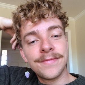 Meet your Posher, Ethan